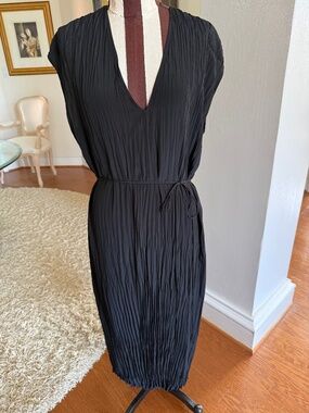 vince polka dot pleated dress Wrap Dress In Black/White Polka Dot By Cynthia Vincent Baacal